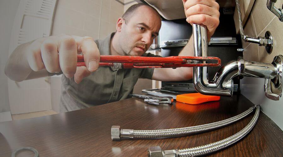 Expert burst pipe repair services in Belmond, IA